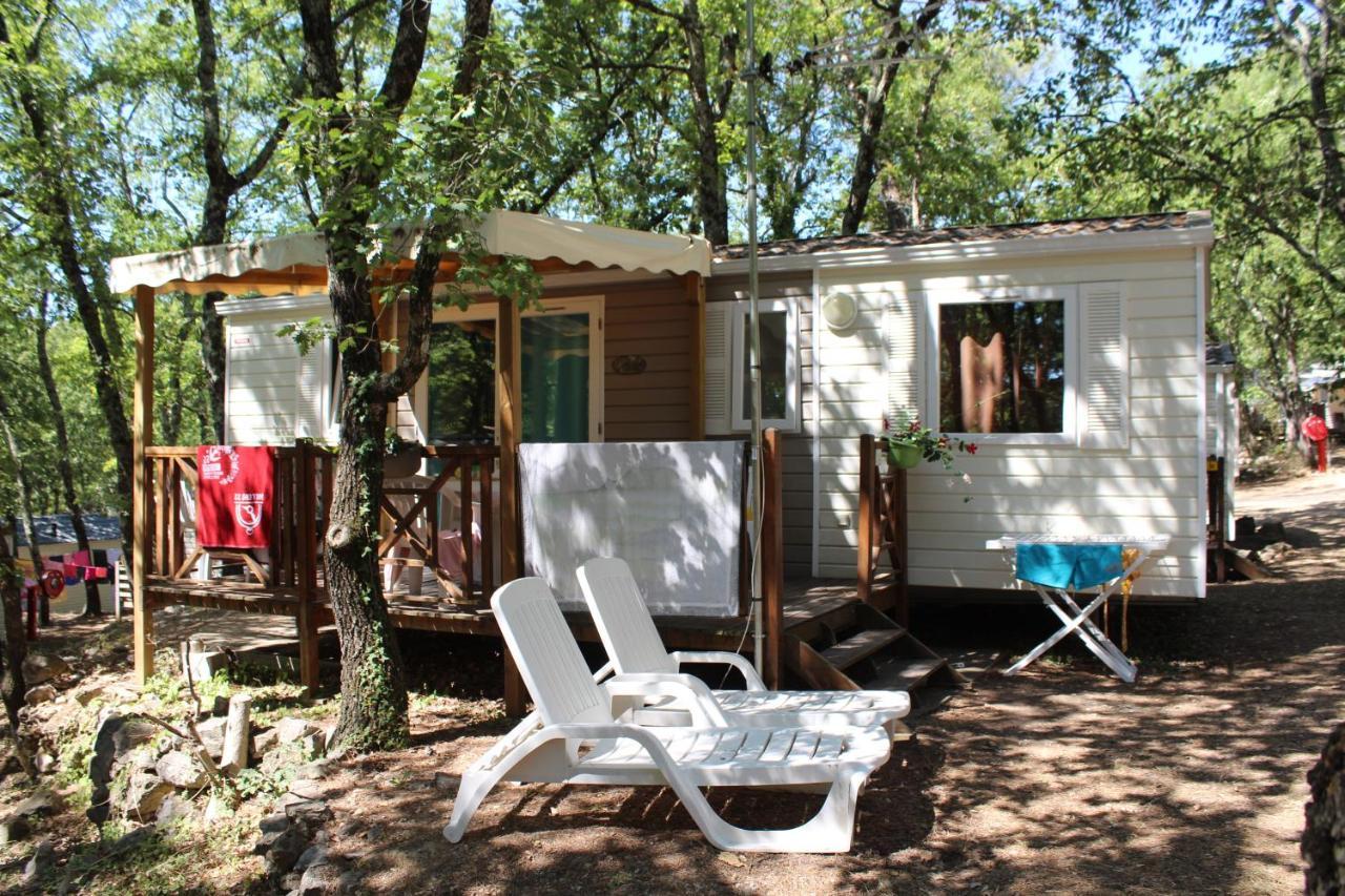 Camping Le Parc Saint-Paul-en-Foret Экстерьер фото